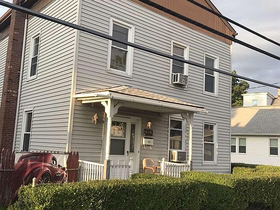 3rd image of 195 Vliet Blvd