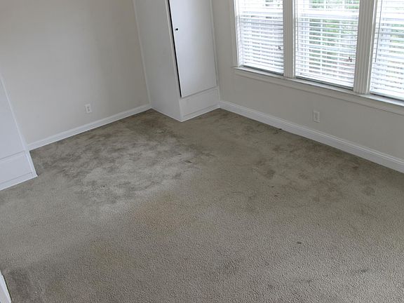 2nd image of 931 Cedar St APT 5