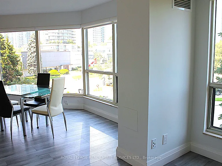 2269 Lake Shore Blvd W #307 — Photo 10