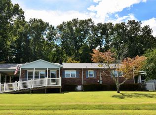 147 Greenway Dr, Cowpens, SC 29330