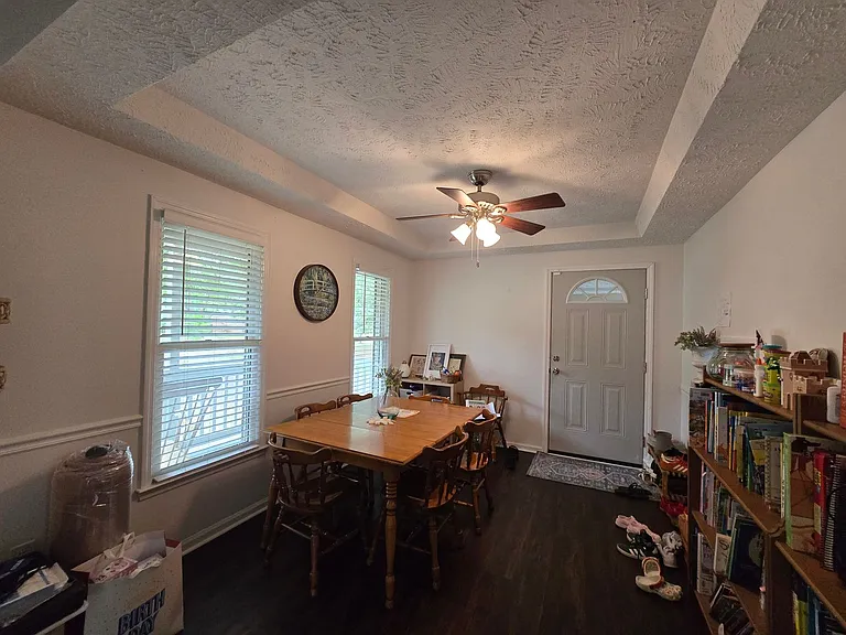 111 Greentree Dr — Photo 19