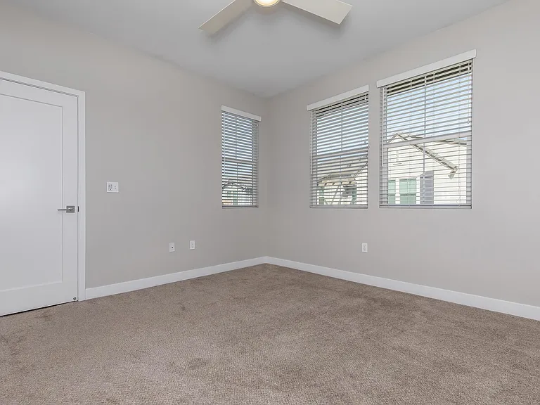 Parador Townhomes — Photo 46