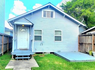 723 E 10th 1/2 St, Houston, TX 77008