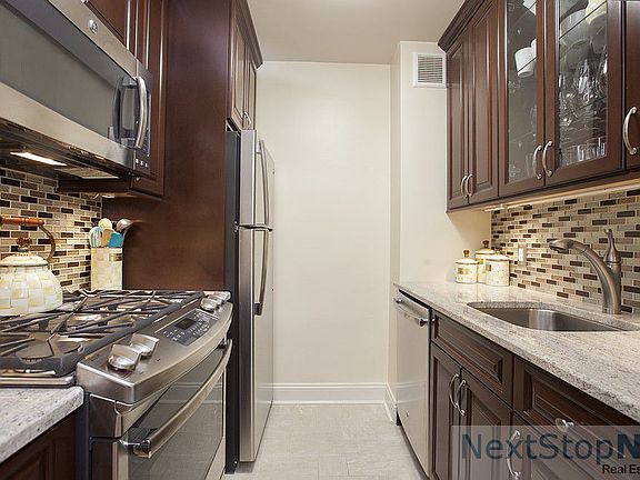 3rd image of 333 E 55th St APT 5J