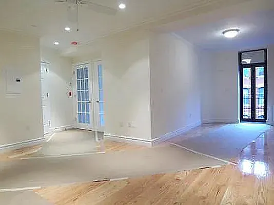 Rented by REAL New York | media 3