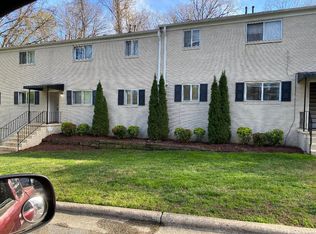 701 S Chapman St APT 8, Greensboro, NC 27403