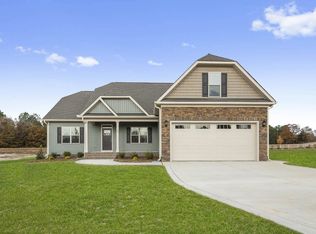 50 Tarheel Landing Dr, Benson, NC 27504