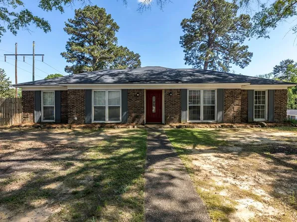 5106 Willowbrook Dr, Columbus, GA 31909