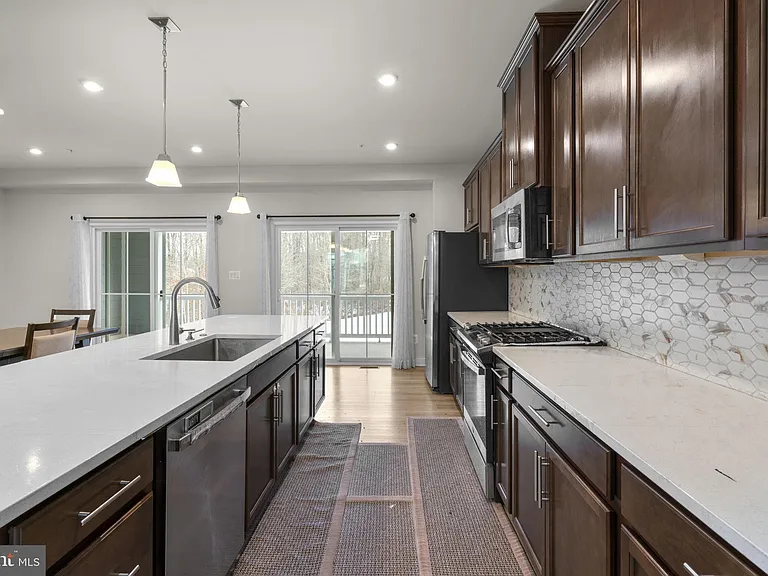 10706 Larkswood St — Photo 12