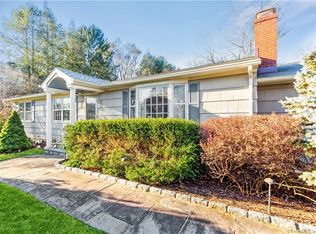 5 Winslow Rd, Newtown, CT 06470