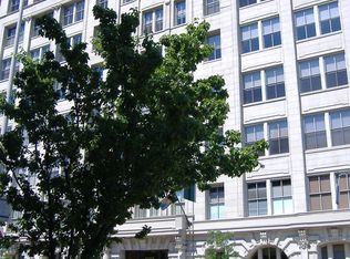 400 Pike St APT 910, Cincinnati, OH 45202