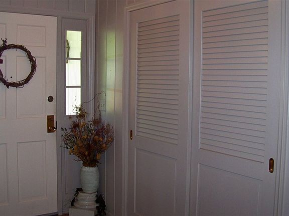 4th image of 1234 Wilson Ave