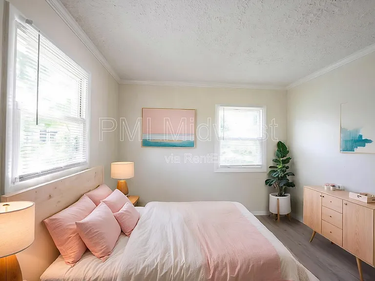 3146 Asbury St — Photo 8