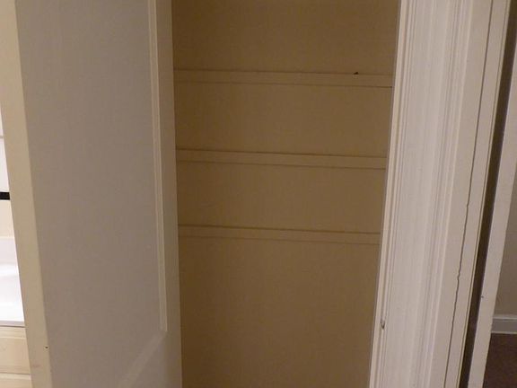 4th image of 429 Evarts St NE APT 1