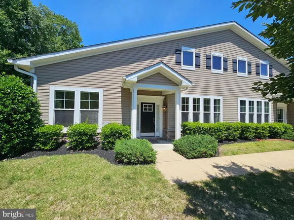 7906 Blue Phlox Ct #3, Pasadena, MD 21122