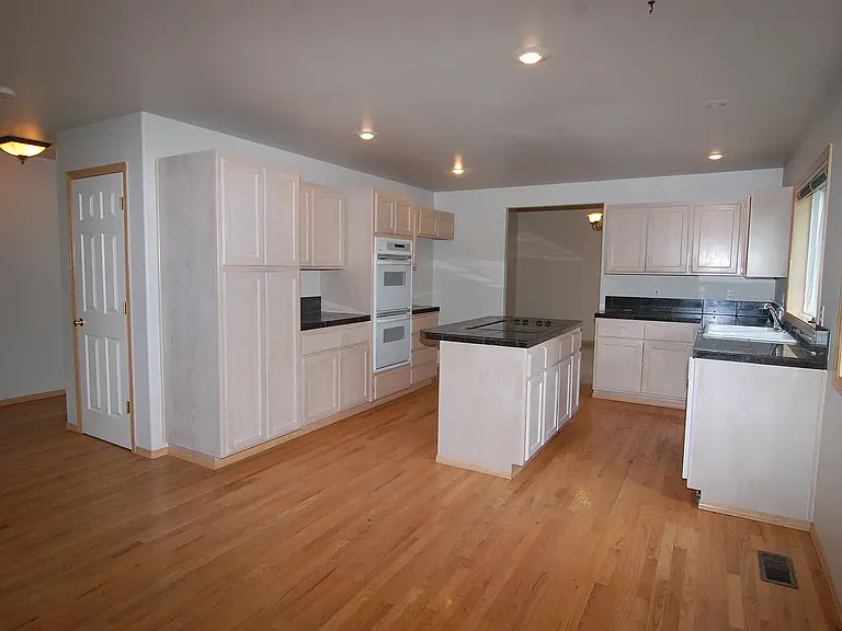 13511 48th Dr SE — Photo 6