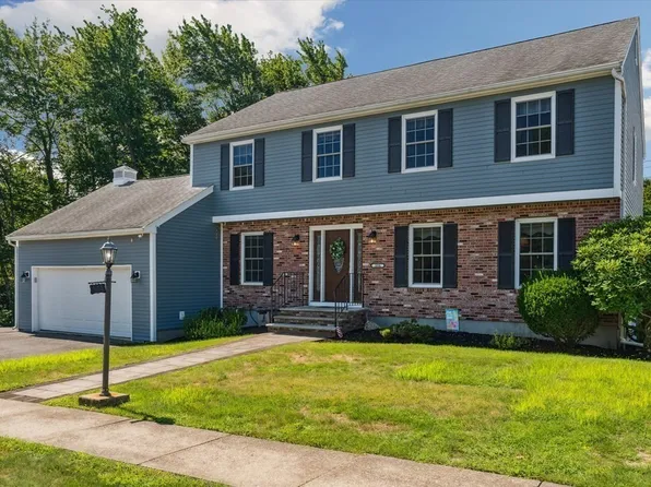 104 Nells Pond Rd, Lynn, MA 01904