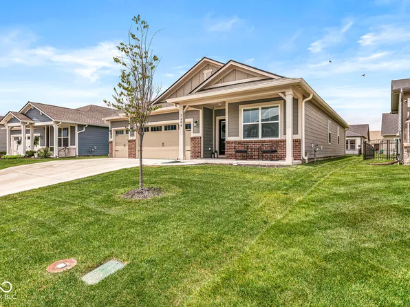 7264 Firestone Rd, Whitestown, IN 46075