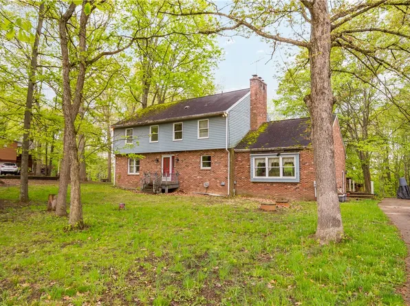 297 Alamae Lakes Rd, Washington, PA 15301