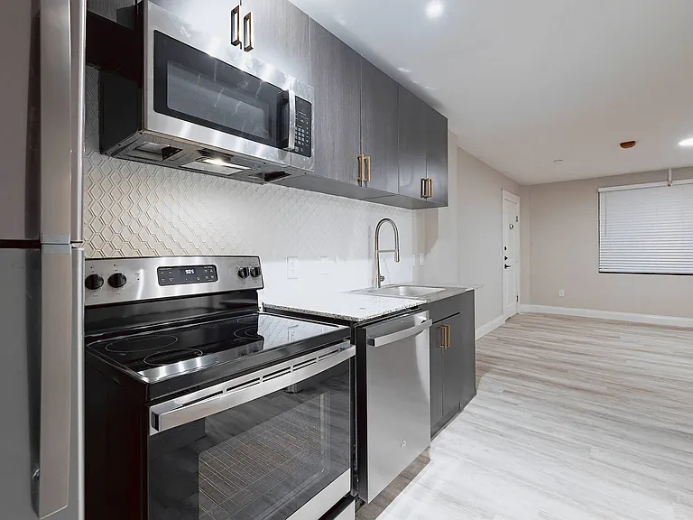 VEER Apartments — Photo 11