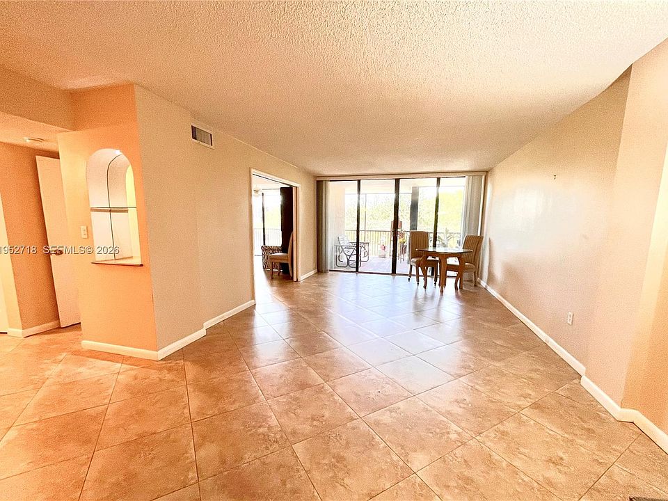 1st image of 2806 N 46th Ave APT D537