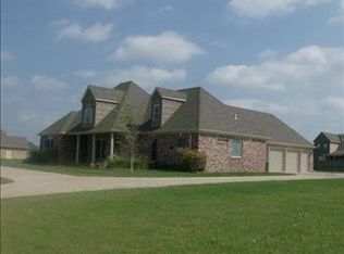 220 Ohara Ln, Springdale, AR 72762