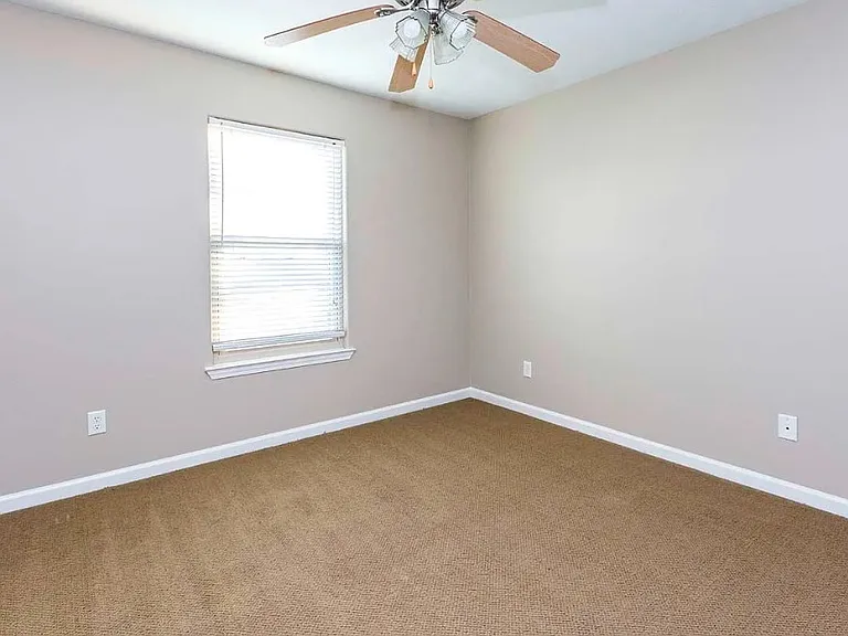 17 Hillside Cv — Photo 19