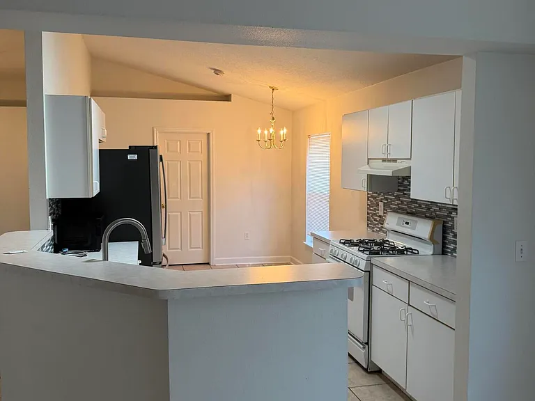 3133 Cauthen Creek Dr — Photo 2