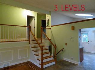 413 Rays Ln, Mundelein, IL 60060