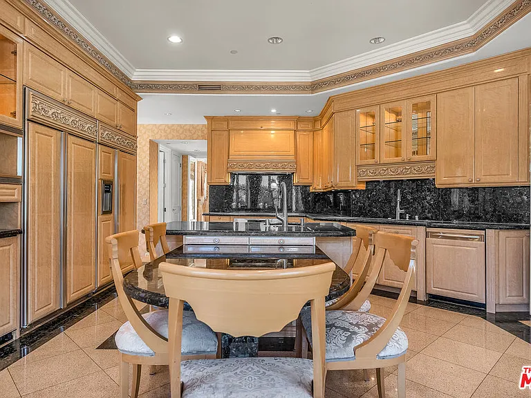 11244 Briarcliff Ln — Photo 60