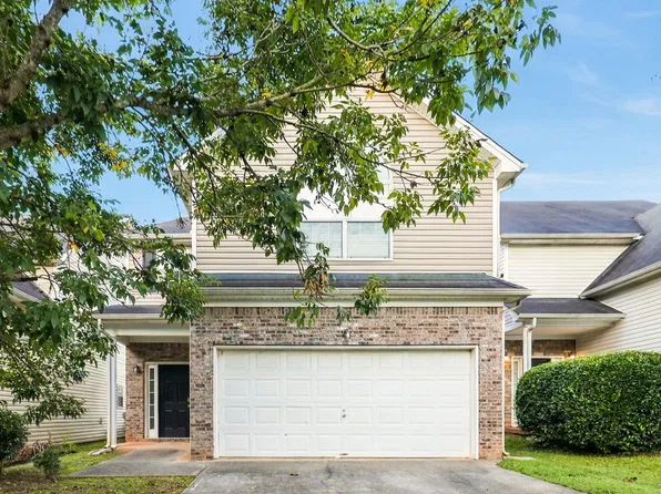 11185 James Madison Dr, Hampton, GA 30228