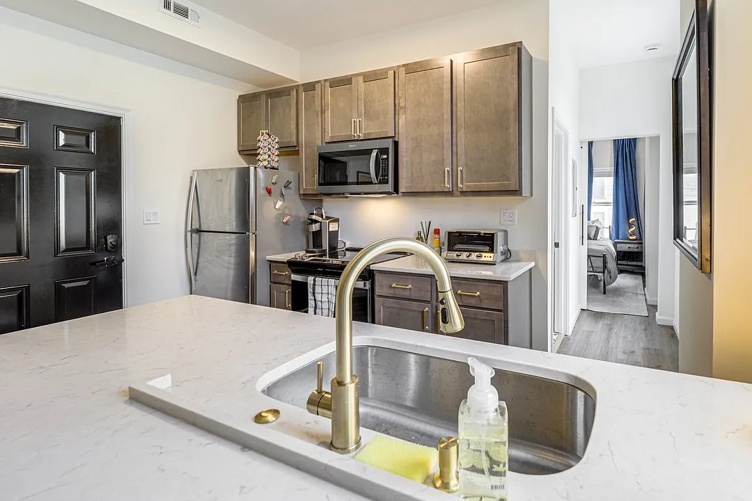 2900 Colerain Ave — Photo 1