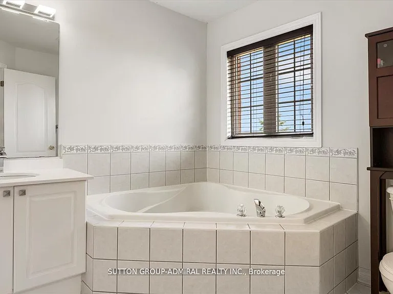 152 Maple Sugar Ln — Photo 32