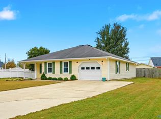17620 Owens St, Athens, AL 35611
