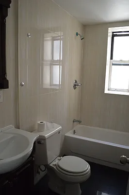 Rented by CoSo Apartments | media 16