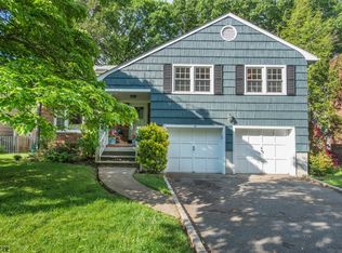 15 Victor Ave, Glen Ridge, NJ 07028
