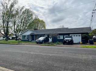 725 W 12th Ave, Junction City, OR 97448