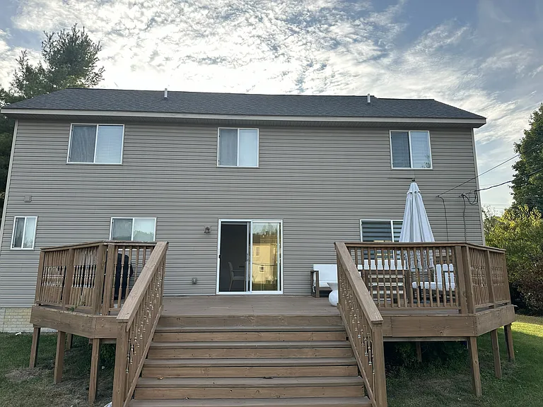 47 Lochaven Rd — Photo 2