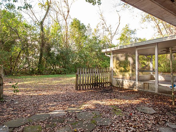 5th image of 2109 Neal St