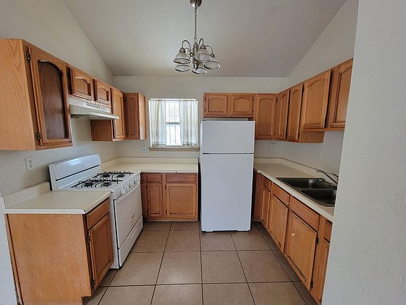 4th image of 2583 Chapel Run Pl