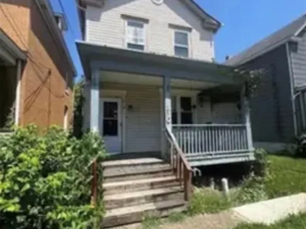 810 Woodward Ave, Mc Kees Rocks, PA 15136