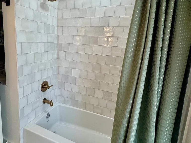 638 Geneva Pl — Photo 25