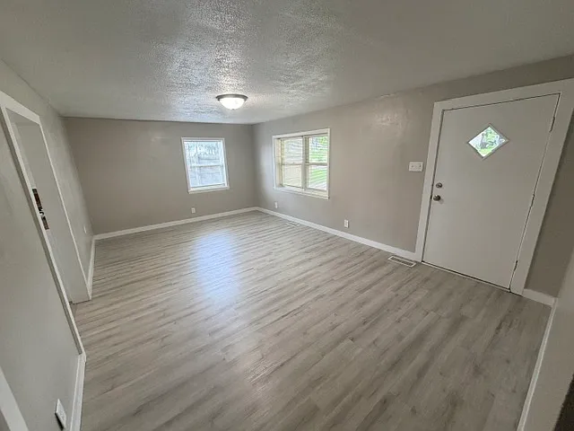 1012 Geraldine Ave — Photo 9