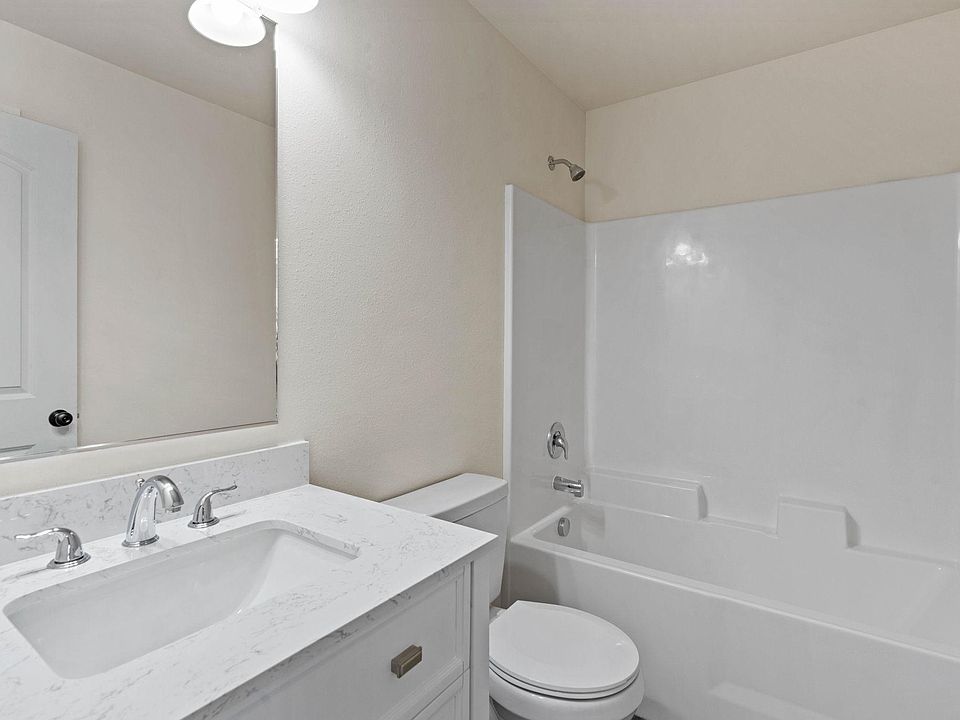 Fruitvale Townhomes Modern Apartment Living Apartment Rentals