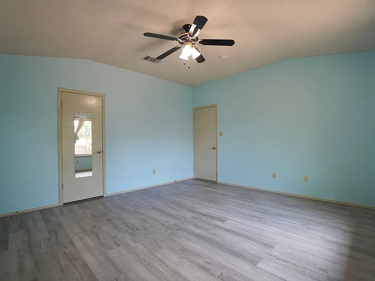 14009 Conner Downs Dr — Photo 13