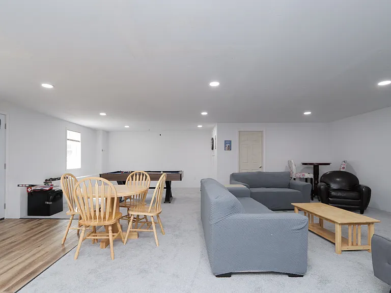 177 Thompson St — Photo 35