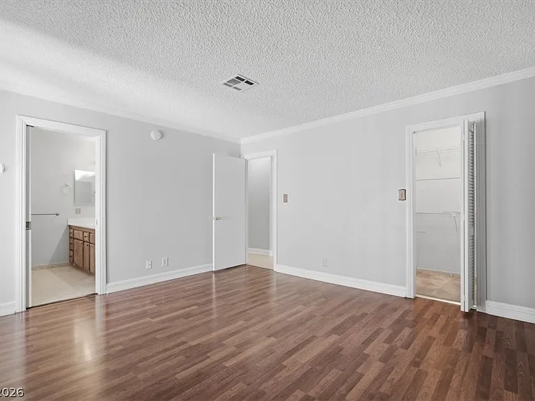 5389 Kalmia Dr — Photo 17