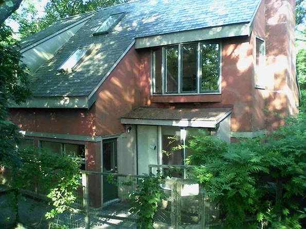 6 Hazel Ter, Arlington, MA 02474
