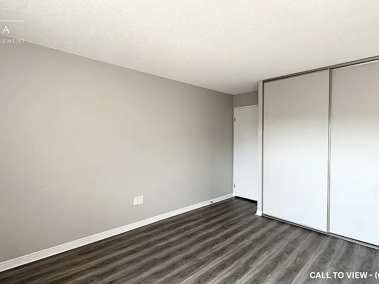 570 Proudfoot Ln #705 — Photo 10