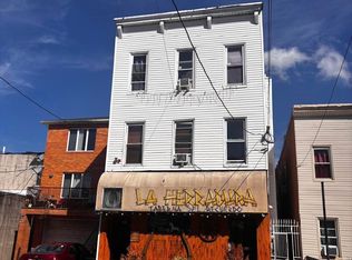 414 24th St, Union City, NJ 07087